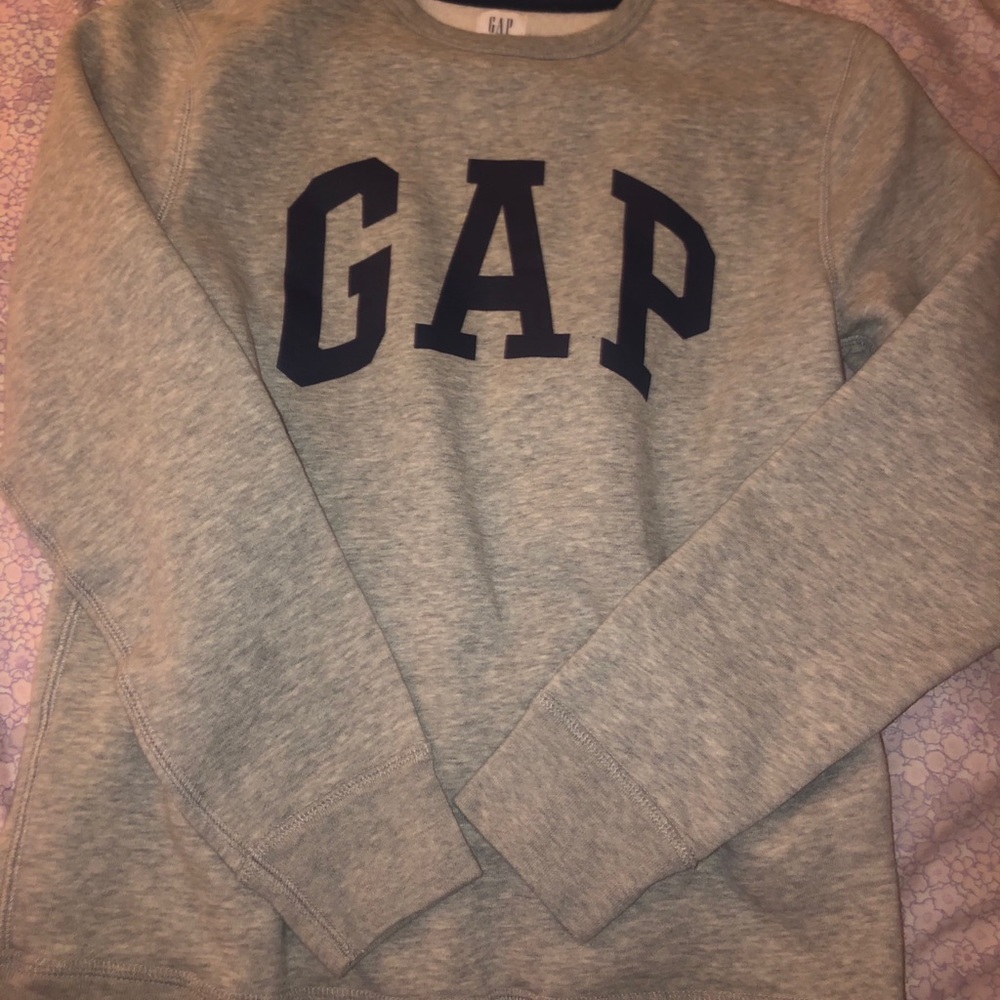 gap sweatshirt